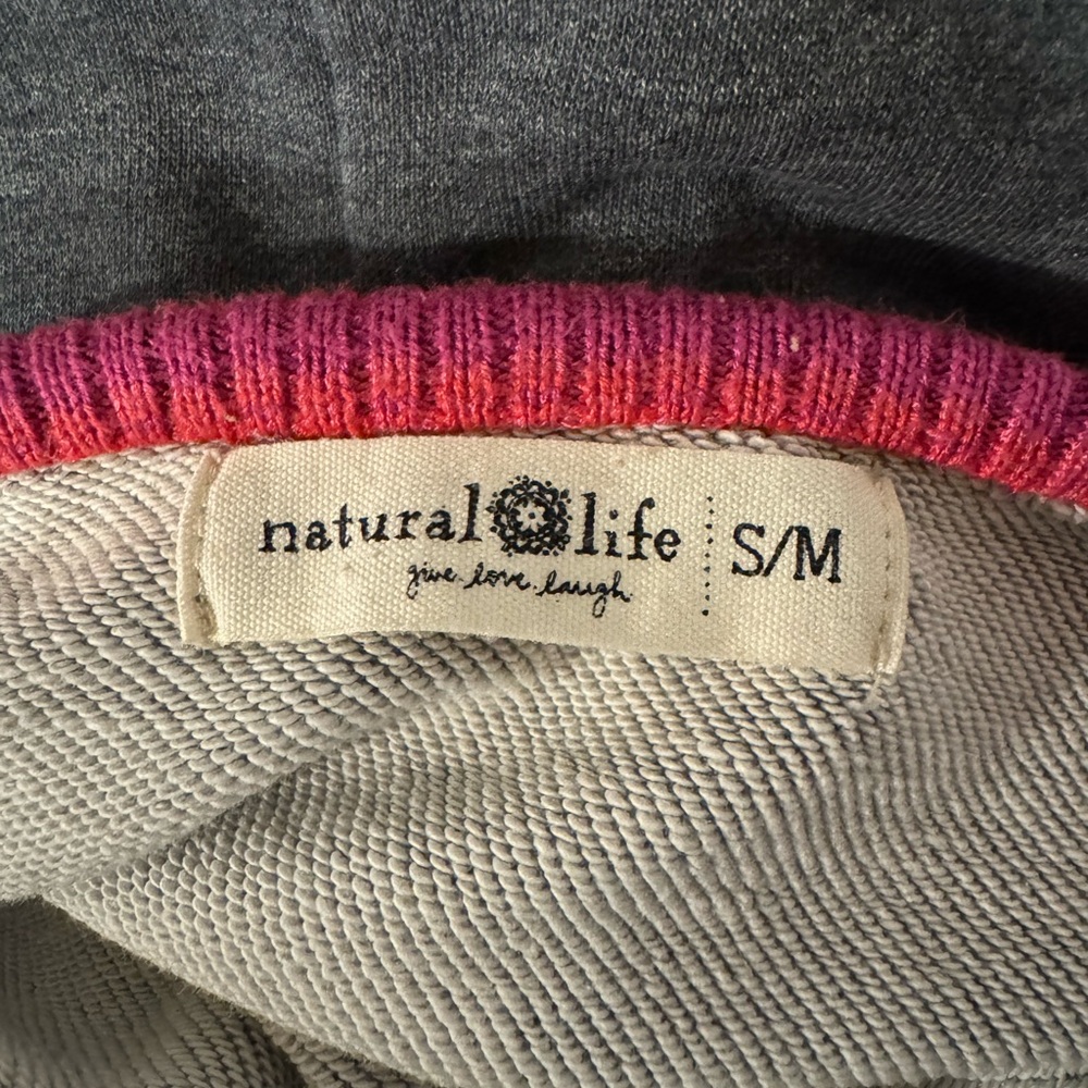 NATURAL LIFE Gray Sweater with Pink and Yellow Sleeves - Picture 3 of 3
